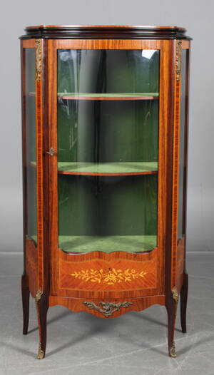 Vitrineskab, Louis XV stil  