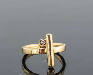 Mads Ziegler, ring model Barres med brillant på ca. 0.03 ct. 14 kt. guld