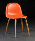 Gubi Design. Gubi spisestol model Gubi 5