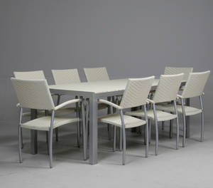 Havemøbelsæt bestående af otte armstole samt langbord artwood