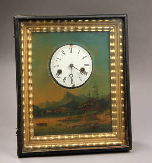 Vægur i kasse af sortmalet træ. Ca. 1900