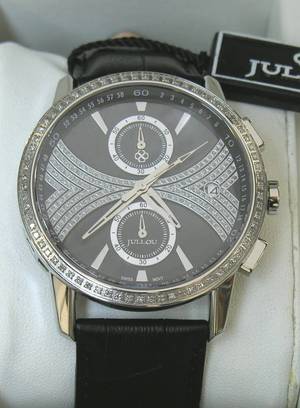 JULLOU. Dansk design. Armbåndsur.