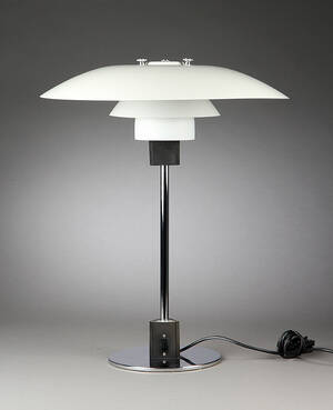 Poul Henningsen. PH 43 bordlampe