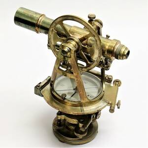 Lantmäteriinstrument