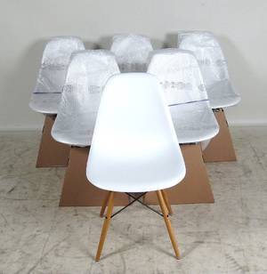 Charles  Ray Eames, Esstischstühle DSW von Vitra 6