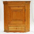 Vägghörnskåp, allmoge, 1800-tal