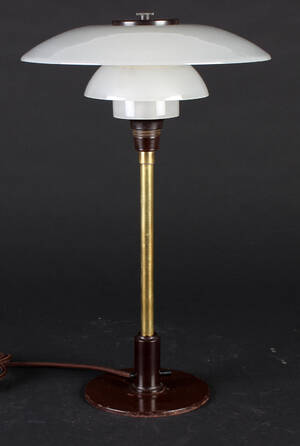 Poul Henningsen, PH-32 bordlampe 