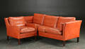 Mogens Hansen. Tre-personers sofa samt lænestol, læder 2
