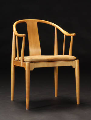 Hans. J. Wegner. Kinastol. Armstol, model 4283, kirsebærtræ Denne vare er sat til omsalg under nyt varenummer 4499457