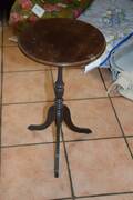 Pelarbord diam 35 cm, H 65 cm