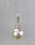 Anhänger mit Brillanten und Südsee-Perle