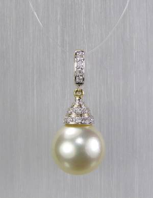 Anhänger mit Brillanten und Südsee-Perle