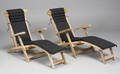 Par dækchairs samt bord i teak 3