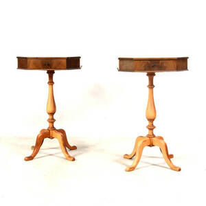 SYBORD MED LÅDA, ett par, 1900-talets mitt.