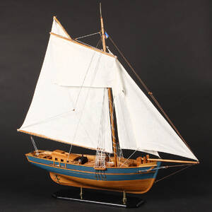 Modelskib af træ. 1900-tallet