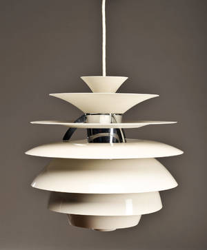 Poul Henningsen. Kuglelamel pendel