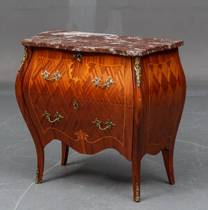 Kommode i rokokostil, 1900-tallet 2