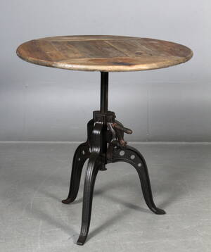 Cafespisebord af genanvendt elmetræ