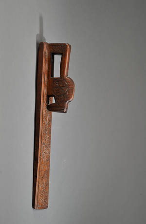 Manglebræt af udskåret træ, 1784