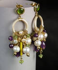 Gelbgoldene Ohrhänger mit Perlen, Citinen, Peridots und Amethyste  2 