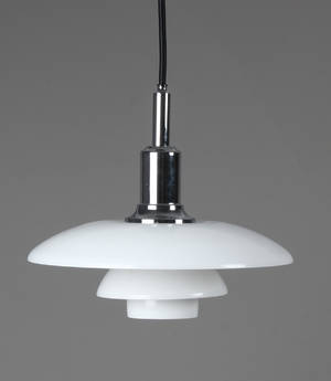 Poul Henningsen. PH 32 pendel