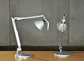 Paolo Rizzatto  Alberto Meda. Et sæt Fortebraccio bordlamper, model D33 2