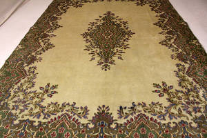 Persisk matta. Kirman 325x245 cm.