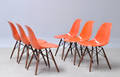Charles Eames 1907 - 1978. Sæt på seks skalstole, model DSW, orange 6