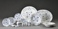 Royal Copenhagen. Musselmalet, halvblonde samt riflet 23
