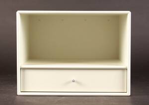 Peter J. Lassen. Montana model 6242, dybde 38 cm