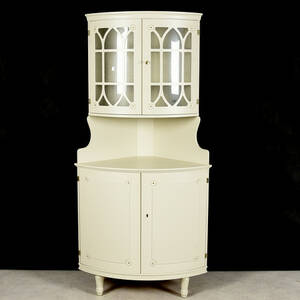 HÖRNSKÅP, gustaviansk stil, 1900-tal.
