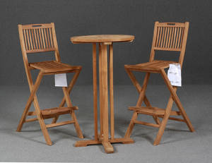 Cafesæt med to høje stole samt bord af teaktræ 3