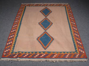 Persisk gashgai kelim. 208 x 170 cm.