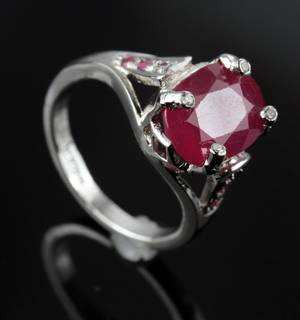 Rubin ring.
