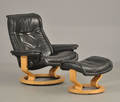 Stressless hvilestol med tilhørende skammel, bøg og sort læder, Ekornes, Norge 2