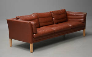 Dansk møbelproducent trepersoners sofa i skind