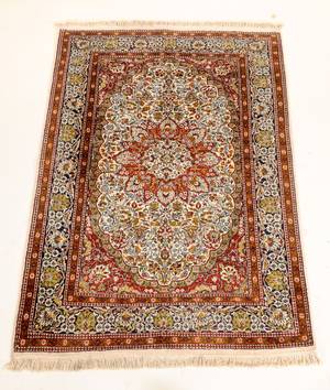 Kashmir Silketæppe, 177x127 cm.