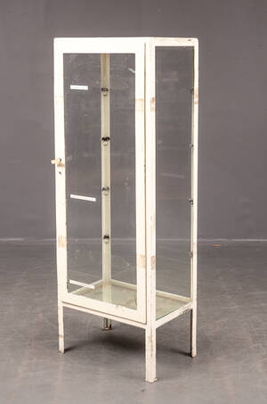 Medicinskåpläkarskåp i vitlackerad metall