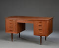 Skrivebord af teak