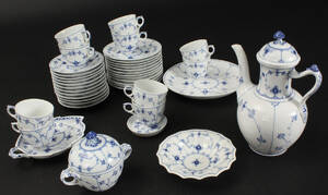 Royal Copenhagen. Musselmalet riflet, kaffeservice 40