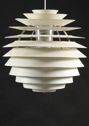 Poul Henningsen. KuglenLouvre, pendel  Denne vare er sat til omsalg under nyt varenummer 4915045