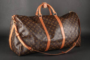 Louis Vuitton. Weekendtaske rejsetaske. Model Keepall 60. Monogram canvas.