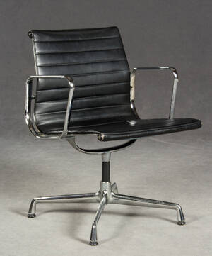 Charles Eames, Armlehnstuhl EA-117, für Vitra, Leder