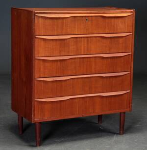 Dansk møbelproducent. Kommode af teaktræ