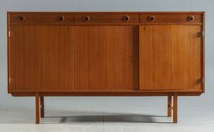 Sideboard i teak, 1950-tal Denna vara har satts till omförsäljning under nytt varunummer4106073