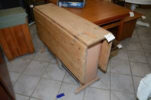 Slagbord med 2 st slag, 120x28 cm, H 79 cm