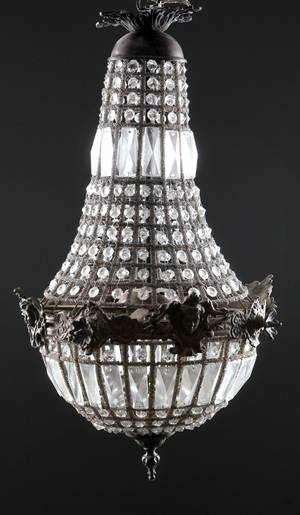 Ljuskrona med glasprismor