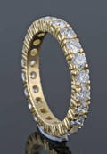 18k full eternity ring  set with diamonds 2.02 ct