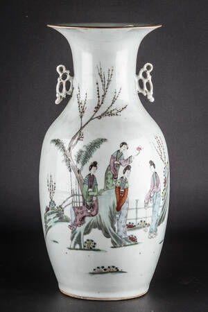 Kinesisk vase af porcelæn. 1800-tallet