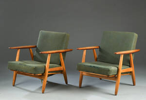 Hans J. Wegner. Par lænestole model GE-240 Cigaren 2 Denne vare er sat til omsalg under nyt varenummer 4676626